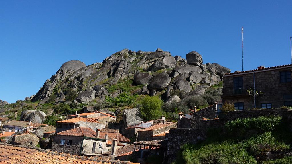 A Casa Mais Portuguesa Otel Monsanto Dış mekan fotoğraf